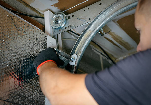 Affordable Garage Door solutions in Benavides, TX
